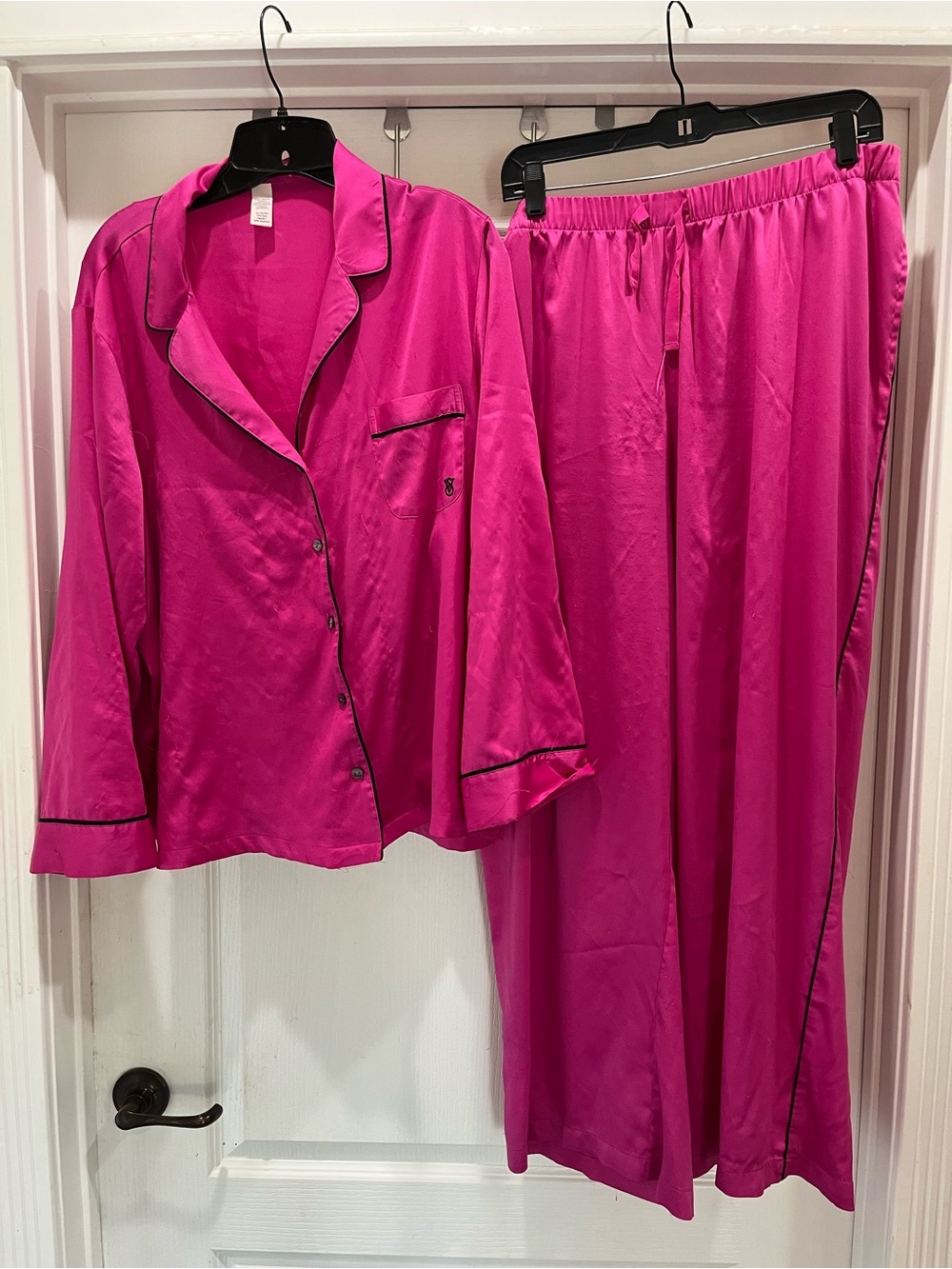 Victoria’s Secret Women's Fuchsia Satin Pajama Set with Contrast Piping